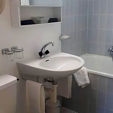 Hotel D'orzival 3*