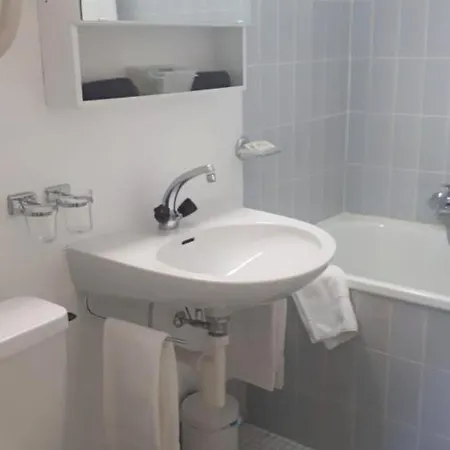 Hotel D'orzival 3*